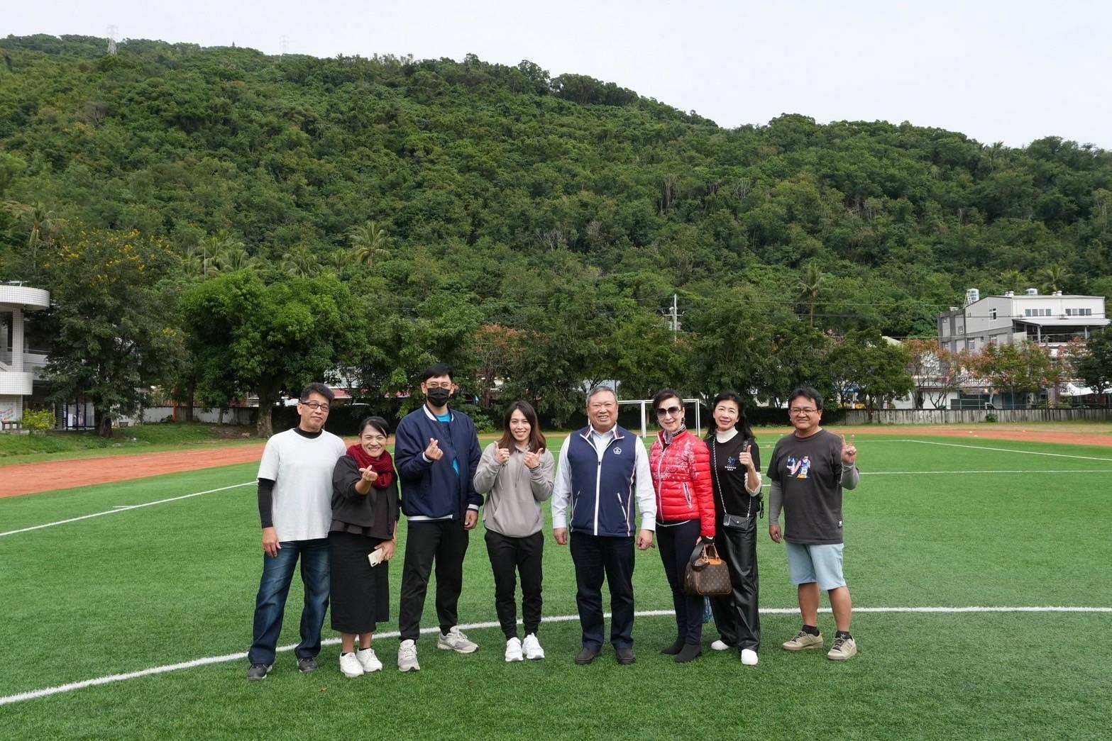 宏道運動發展基金會林鴻道董事長與舉重國手郭婞淳攜手關懷台東學童| 7DON 去動